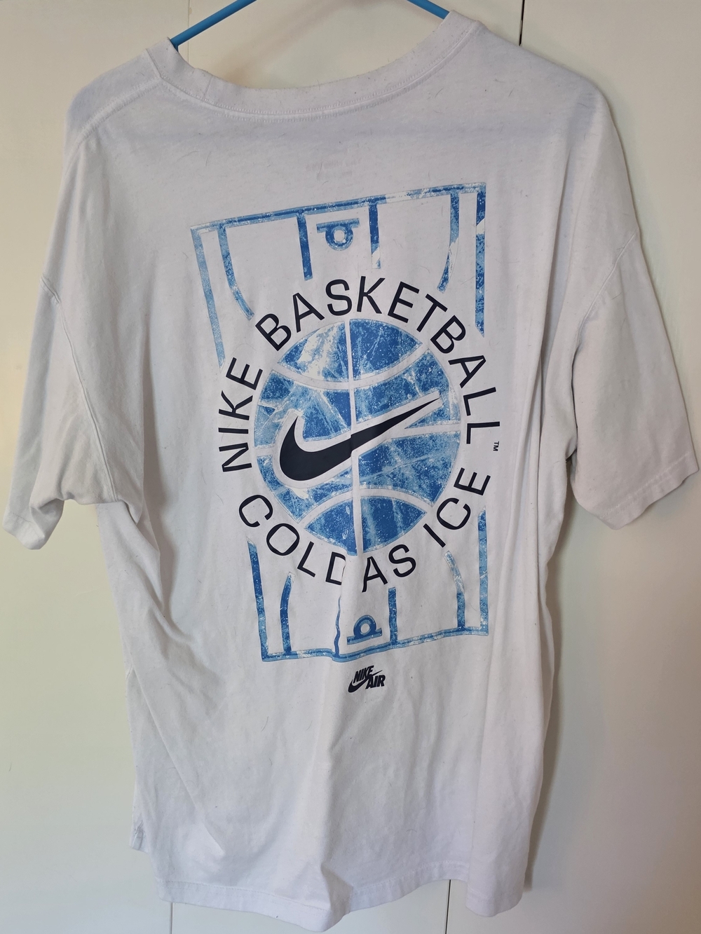 Nike White & Blue Basketball Graphic Short Sleeve Tee